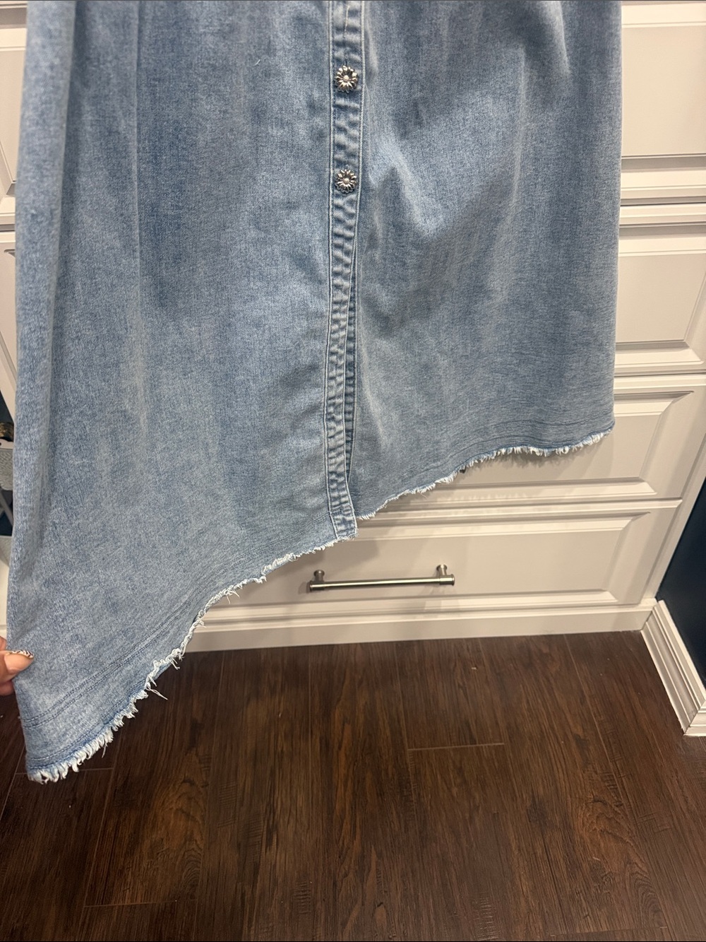 En Saison Denim Ruffle Sleeve Jeweled Button Maxi Dress SZ M - Picture 6 of 9